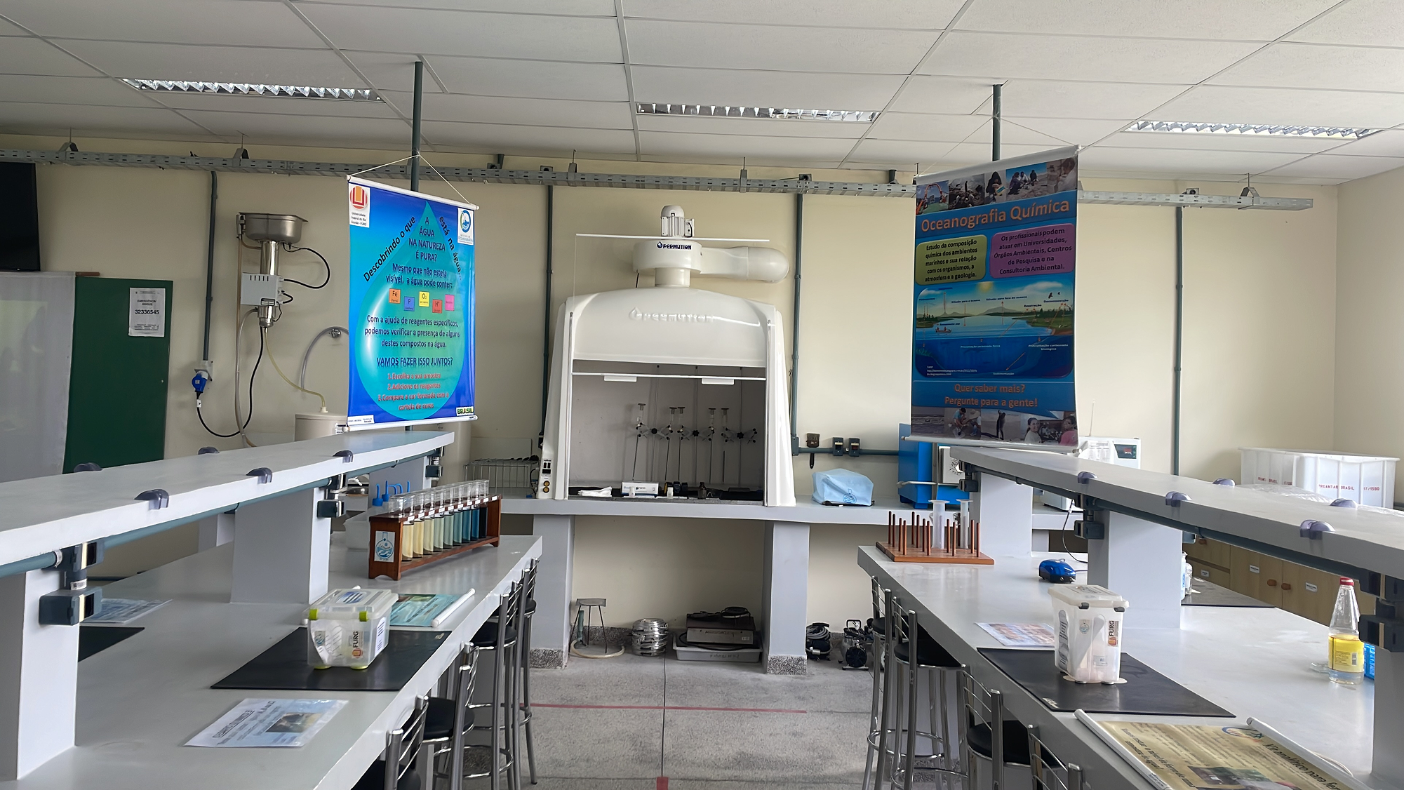 Laboratório de Ensino de Oceanografia Química - LEOquím